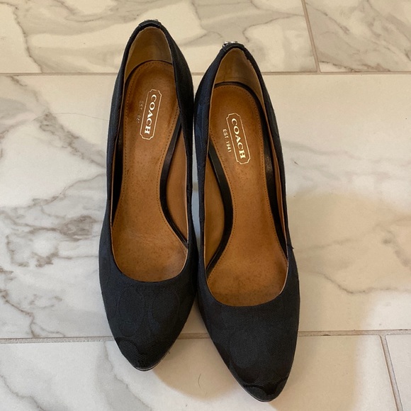 Coach Signature pumps Size 7B. Black with 3” heel. Gently used. No box. - Picture 1 of 11